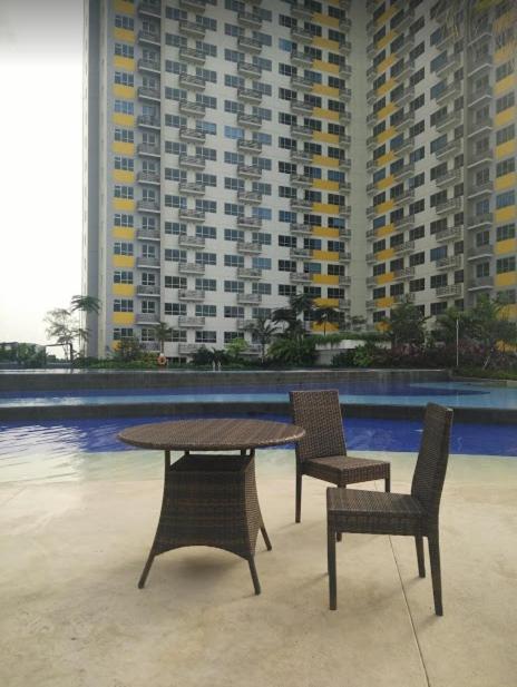 Apartemen Springlake Summarecon Bekasi-By Bu Johan Екстериор снимка