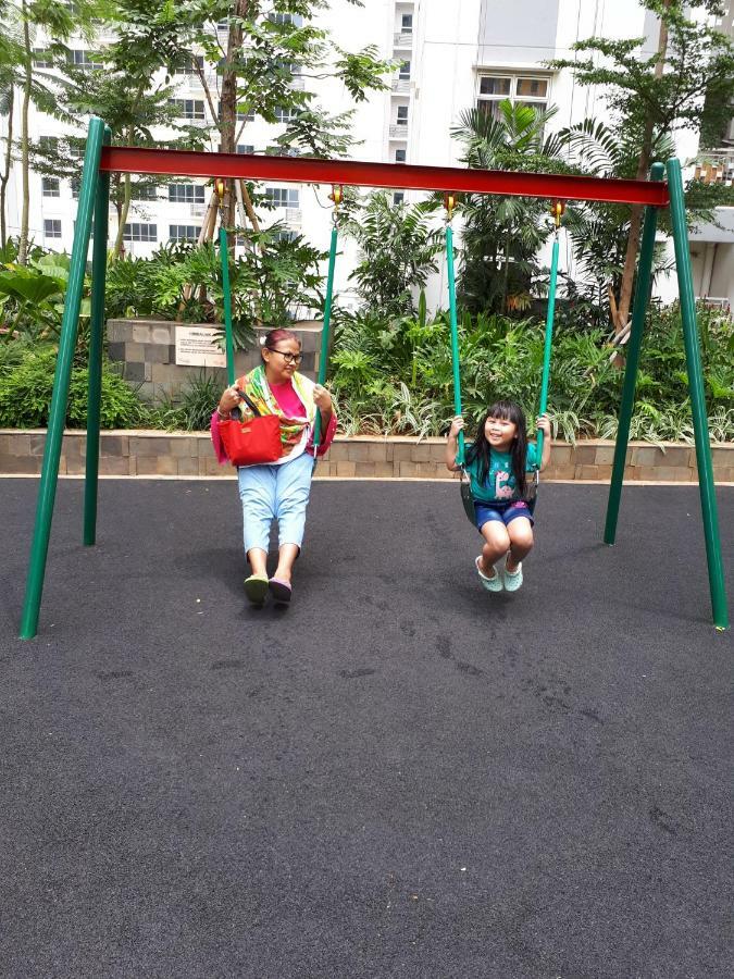 Apartemen Springlake Summarecon Bekasi-By Bu Johan Екстериор снимка